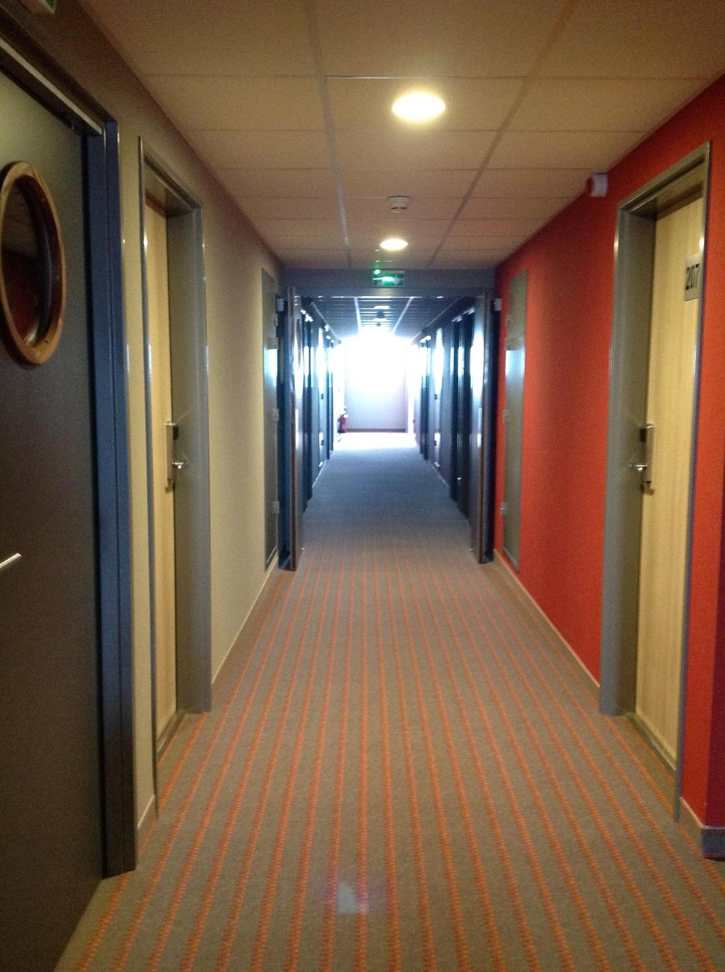 The Originals City, Hotel Des Lys, Dreux Kültér fotó